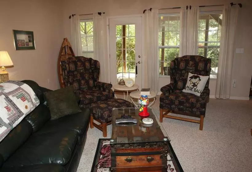 Inn At Harbour Ridge B&b