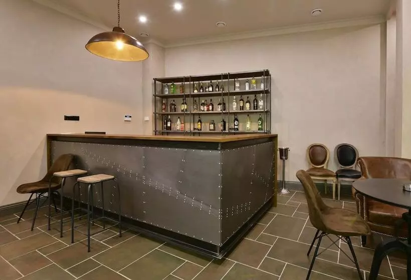 Bastille Hotel Yerevan