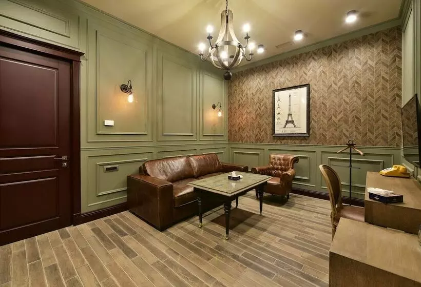 Bastille Hotel Yerevan