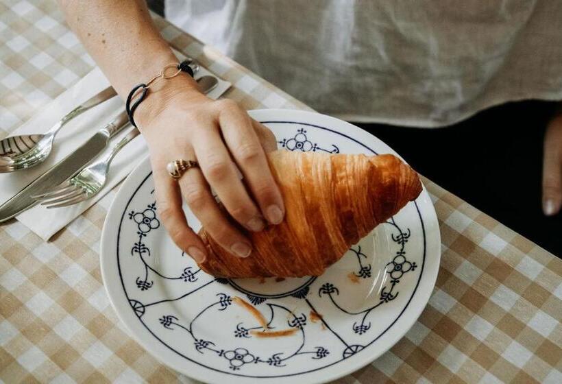 تختخواب و صبحانه Bergen1928