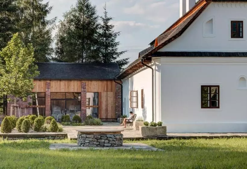 Boutique Hotel Mezi Plutky