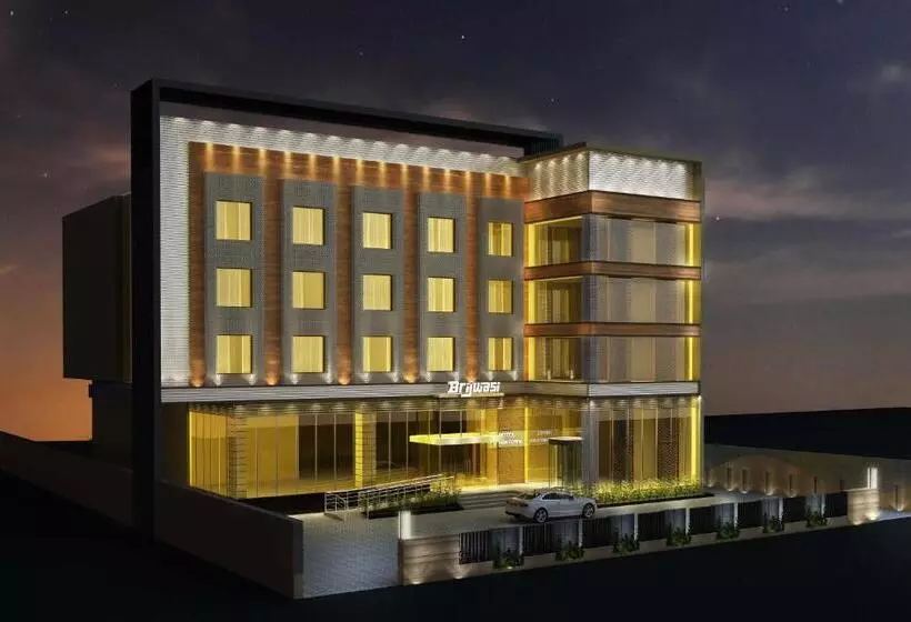 Centrum Hotel By Brijwasi