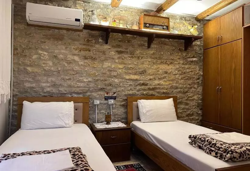 هتل Ahmetaj Guest House
