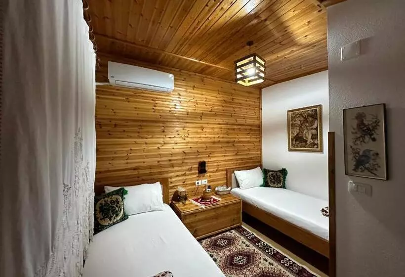 هتل Ahmetaj Guest House