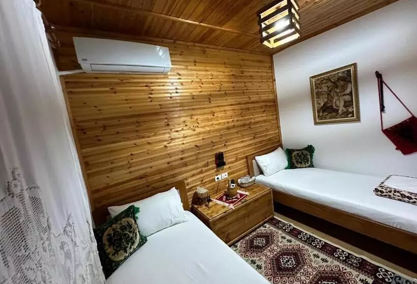 هتل Ahmetaj Guest House