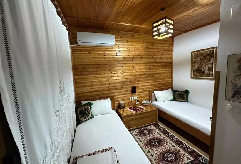 هتل Ahmetaj Guest House