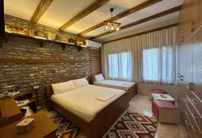 هتل Ahmetaj Guest House