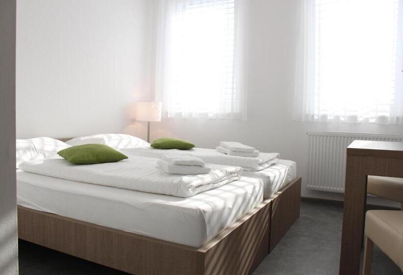 Отель Ais Center