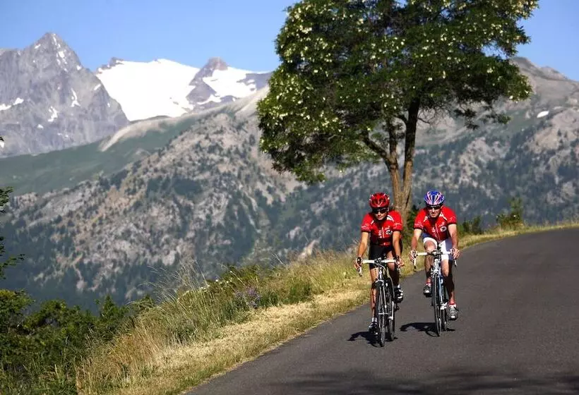 Hotel Alliey & Spa Piscine Appart Hôtel Serre Chevalier