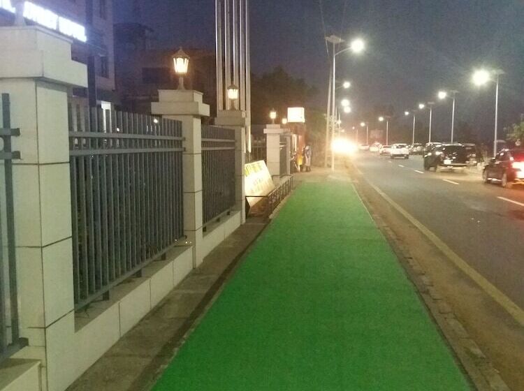 هتل Atlantic Lumley