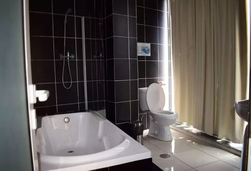 هتل Cachoeira Tarrafal