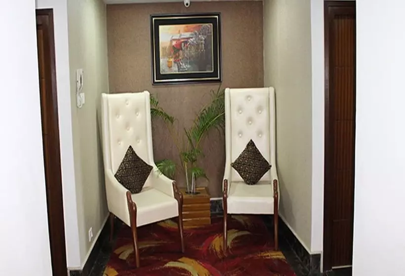 هتل Harrison Palace