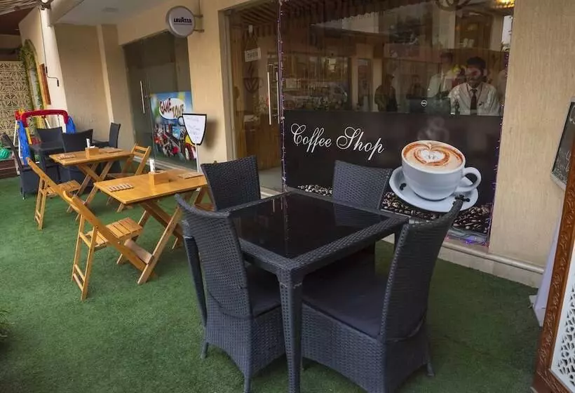 هتل Harrison Palace