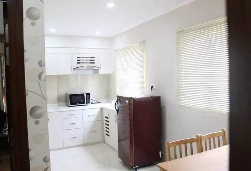 هتل Harrison Palace