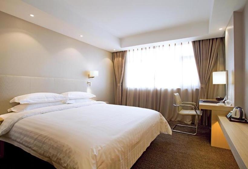 בית מלון כפרי New Dynasty