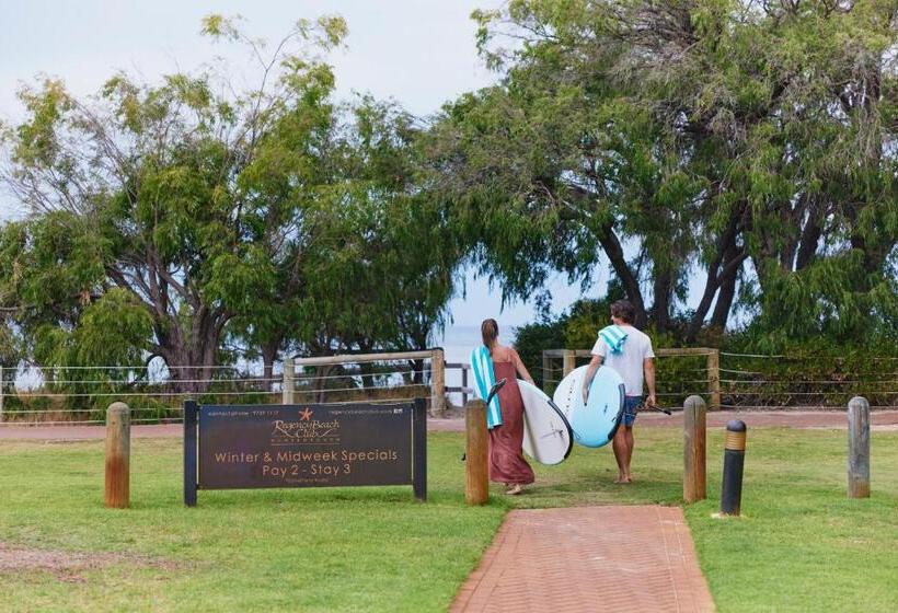 فندق Regency Beach Club