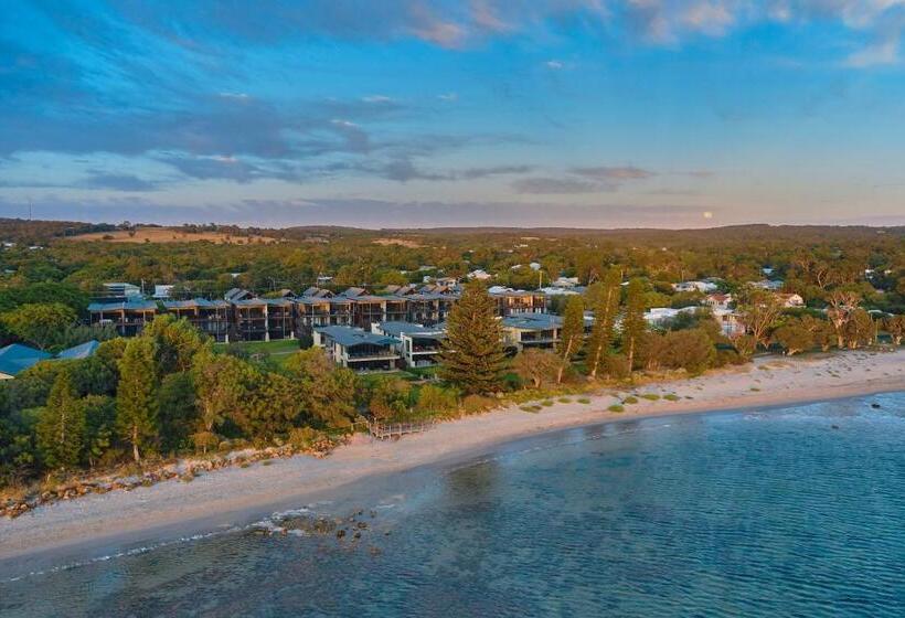 فندق Regency Beach Club