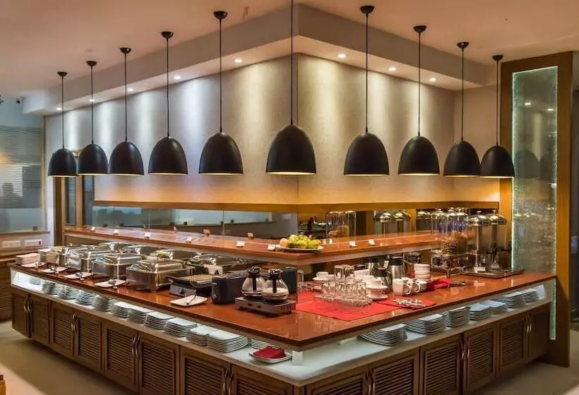 Hotelli Sangai Continental