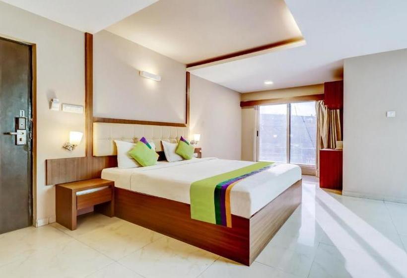 ホテル Treebo Trend Dharan Residency