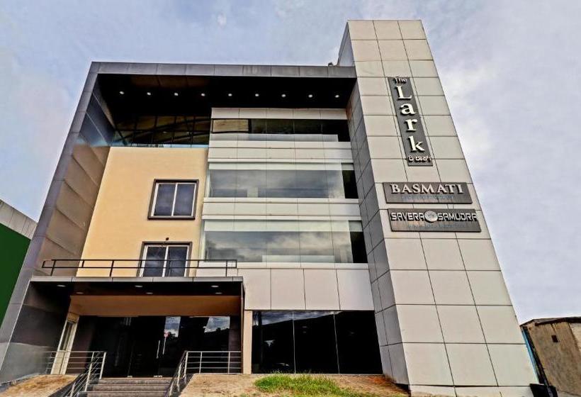 ホテル Treebo Trend Dharan Residency