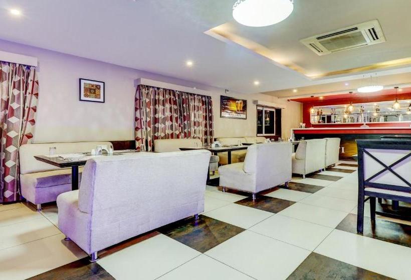 ホテル Treebo Trend Dharan Residency