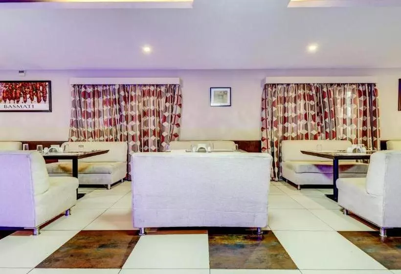 ホテル Treebo Trend Dharan Residency