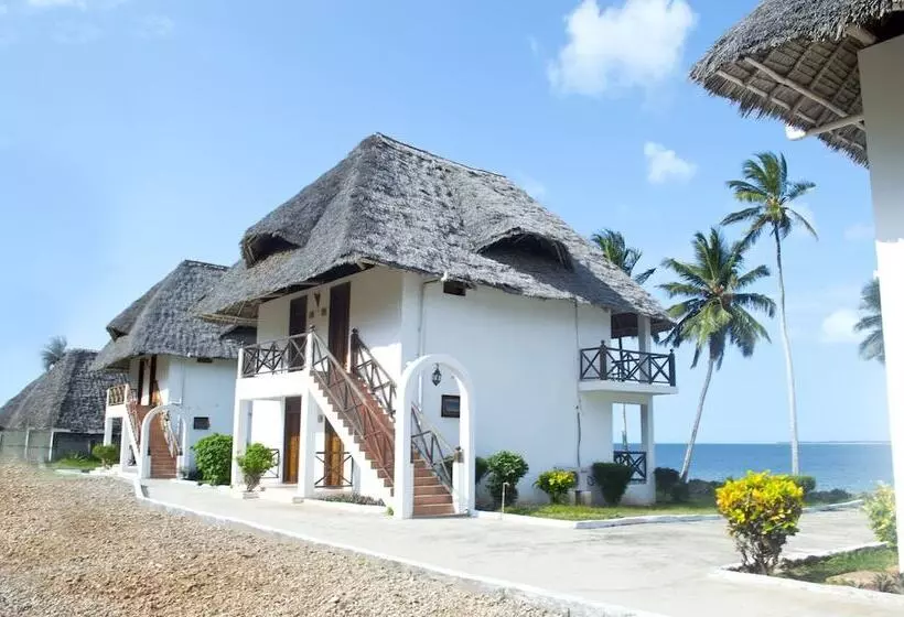 リゾートホテル Antonio Beach Hotel And Spa