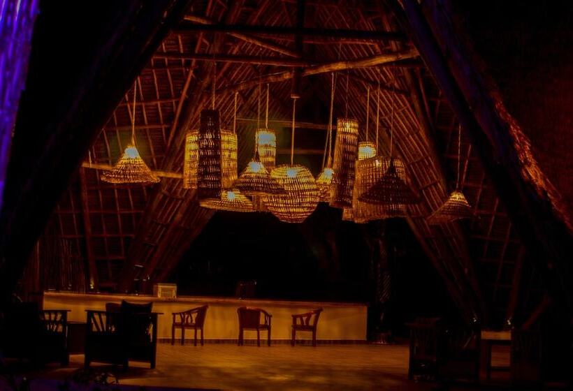 אתר נופש Antonio Beach Hotel And Spa