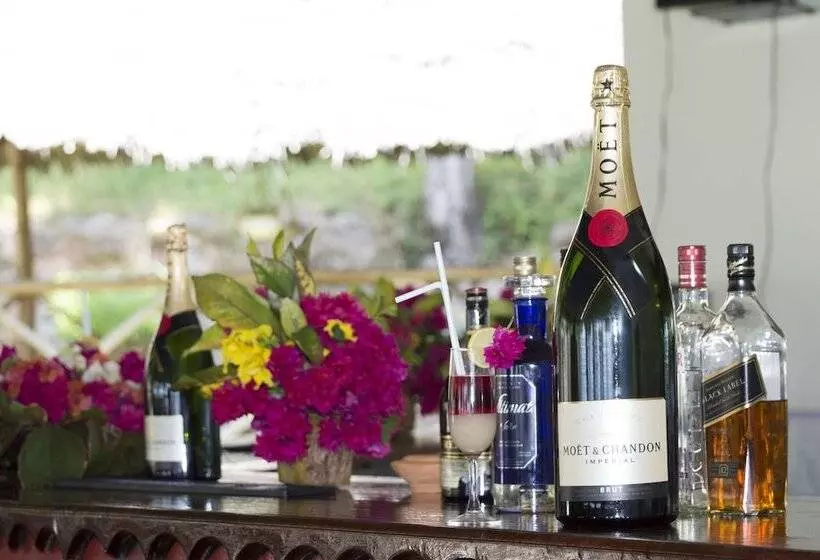 リゾートホテル Antonio Beach Hotel And Spa