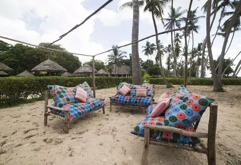 リゾートホテル Antonio Beach Hotel And Spa