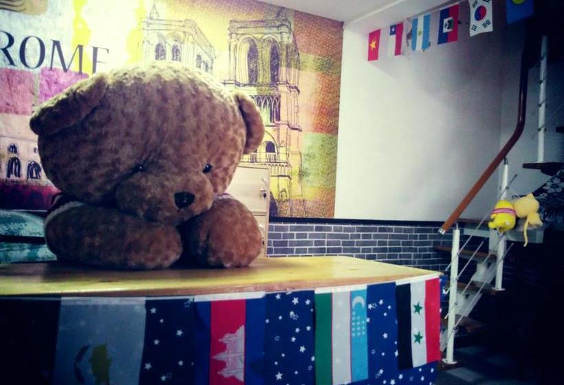 Tianjing Liunian Hostel