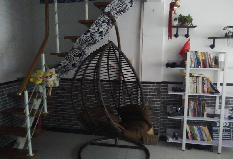 Tianjing Liunian Hostel