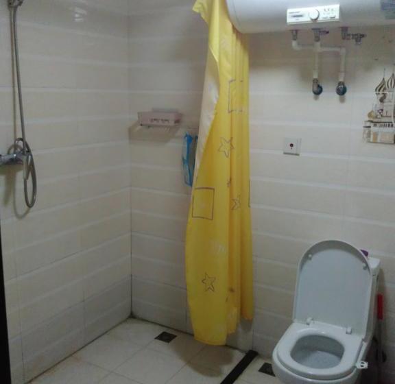 Tianjing Liunian Hostel