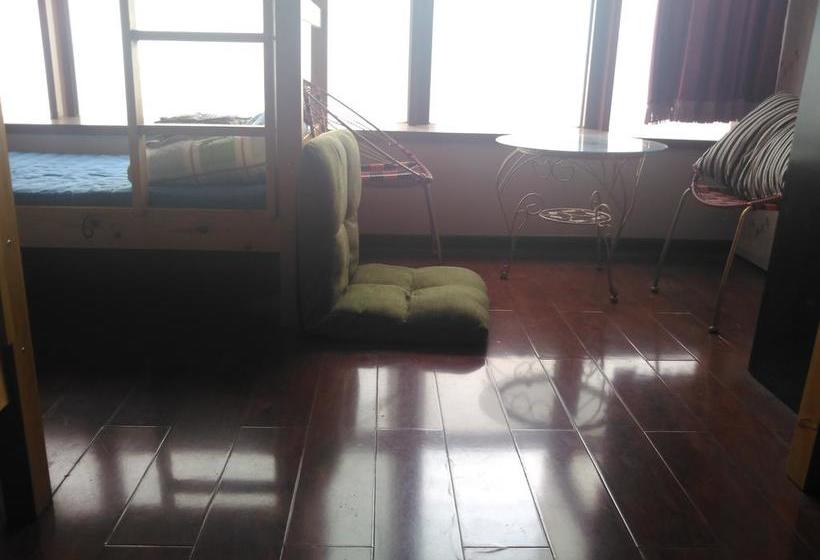 Tianjing Liunian Hostel