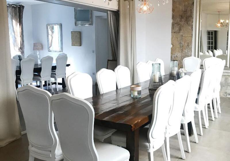 민박 Chateau Des Ayes   Chambres & Suites