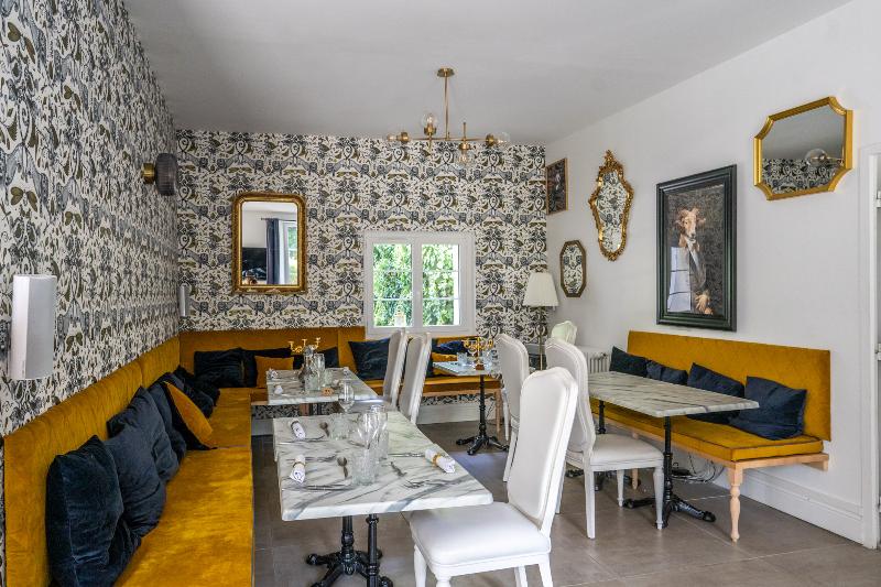 민박 Chateau Des Ayes   Chambres & Suites