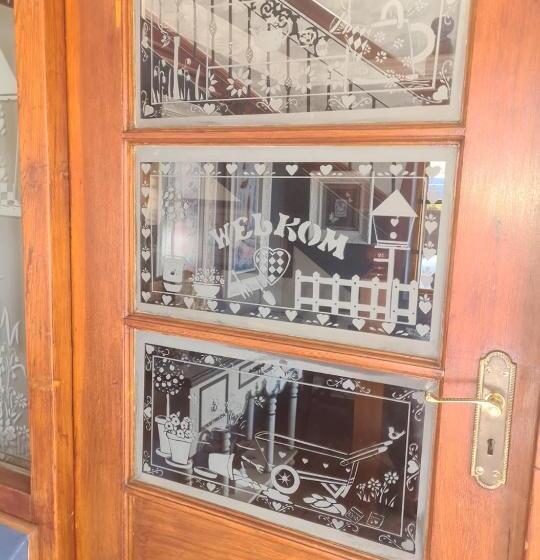 مبيت وإفطار Jakkalsdraai Guest House