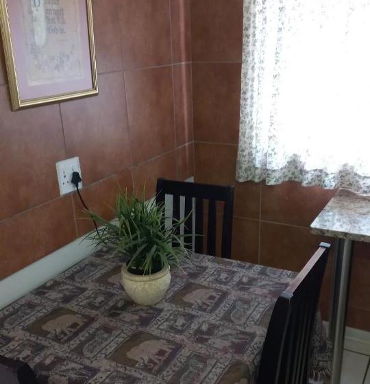 مبيت وإفطار Jakkalsdraai Guest House