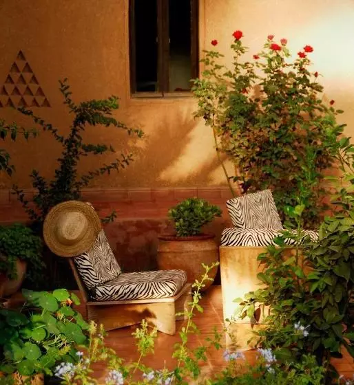 تختخواب و صبحانه Maison D'hôtes Kasbah Azul