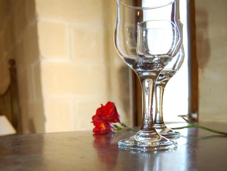 تختخواب و صبحانه Mood Farmhouse Mythology