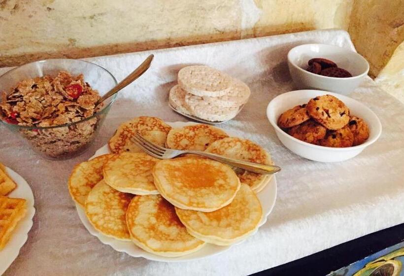 تختخواب و صبحانه Mood Farmhouse Mythology