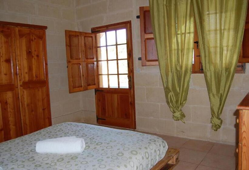 تختخواب و صبحانه Mood Farmhouse Mythology