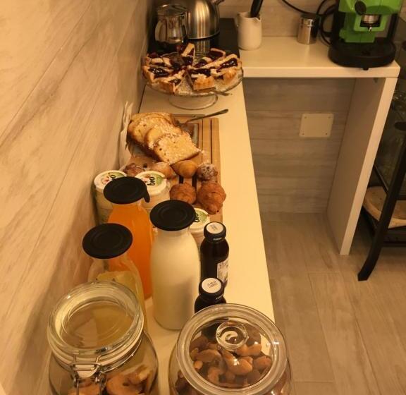 تختخواب و صبحانه Morra's Home