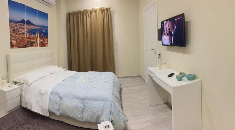 تختخواب و صبحانه Morra's Home