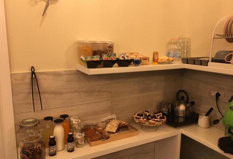 تختخواب و صبحانه Morra's Home