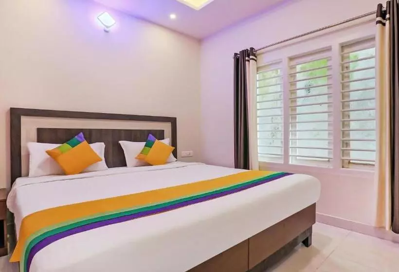 Itsy Hotels Kottaram Residency