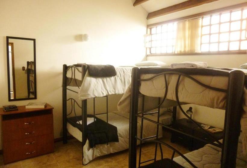 هتل Hostal Café Casa Caturro