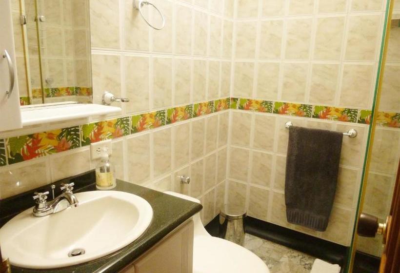 هتل Hostal Café Casa Caturro