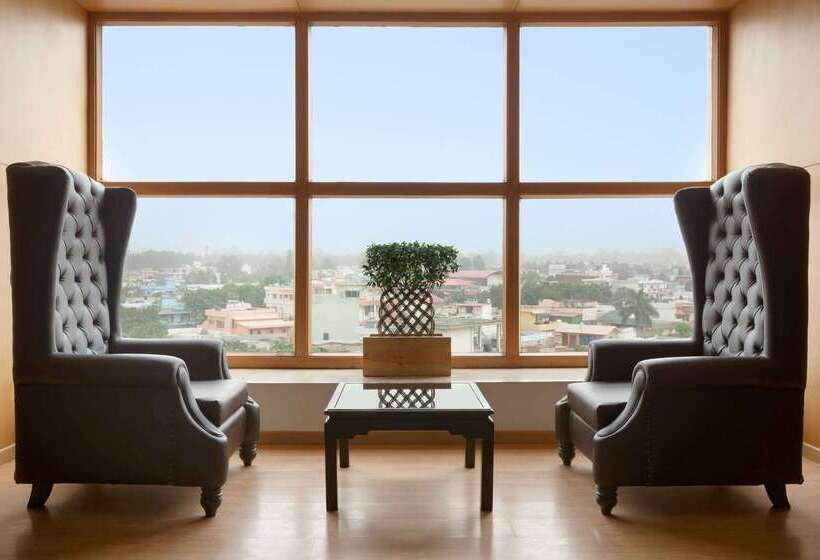 فندق Ramada By Wyndham Dehradun Chakrata Road