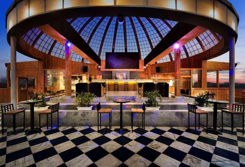 فندق Ramada By Wyndham Dehradun Chakrata Road